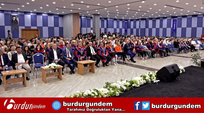 MAKÜ Veteriner Fakültesi Mezuniyet ve Yemin Töreni Gerçekleştirildi