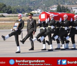 Antalya şehidini gözyaşlarıyla karşıladı