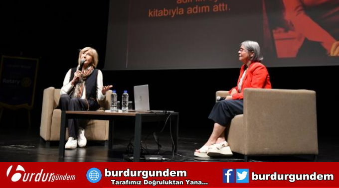 Ayşe Kulin, edebiyatseverlerle buluştu