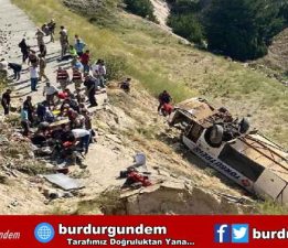 Kars’ta yolcu otobüsü şarampole yuvarlandı!