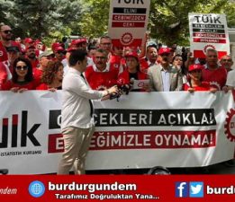 DİSK TÜİK önünde enflasyon rakamlarını protesto etti