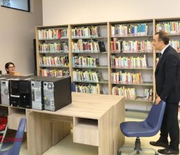 VALİ TÜRKER ÖKSÜZ’DEN İL HALK KÜTÜPHANESİNE ZİYARET
