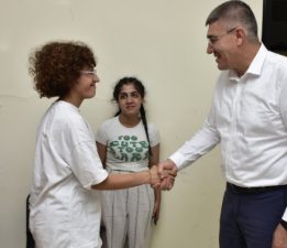 Rektör Dalgar MAKÜ’nün Yeni Öğrencileri ile Kayıt Heyecanını Paylaştı
