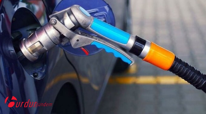 LPG’ye gece yarısı gelen zam pompaya yansıdı!
