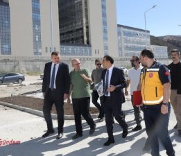 VALİ ÖKSÜZ, YENİ BURDUR DEVLET HASTANESİ ÇEVRESİNDE İNCELEMEDE BULUNDU