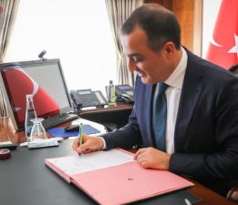Vali Öksüz’den 2023 – 2024 Eğitim Öğretim Yılının başlaması mesajı