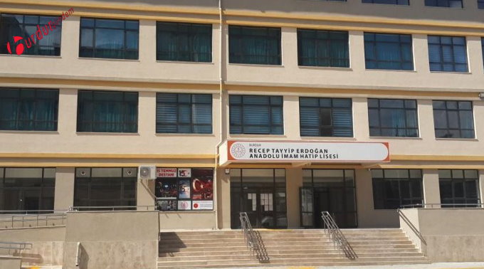 BURDUR BU İSTİFALARLA KAYNIYOR