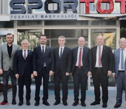 SPORTOTO, BUCAK VE GÖLHİSAR’A YÜZME HAVUZU DESTEĞİ