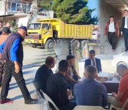 CHP’li Vekil Akbulut köy köy gezmeye devam ediyor