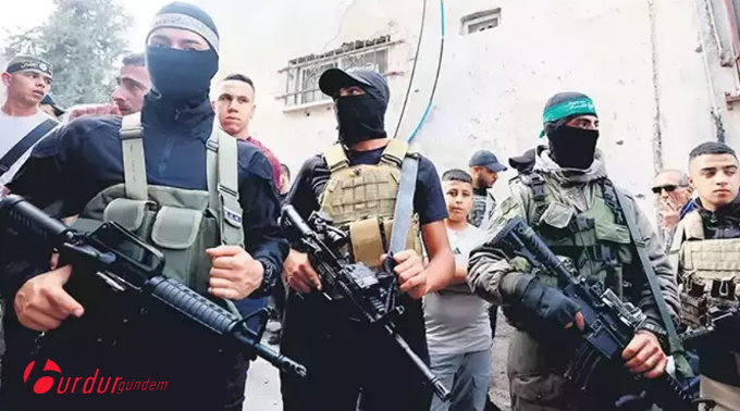 Trump sordu Amerika karıştı: ‘Hamas ABD silahlarını nereden buldu?’