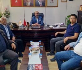 BAŞKAN ÖZBOYACI’YA ÇALLICA KÖYÜ MUHTARI SAÇAR’DAN ZİYARET