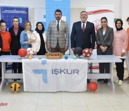 İŞKUR KADIN GİRİŞİMCİLERİN YANINDA
