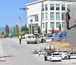 JANDARMA EKİPLERİNDEN OKUL VE YURT ÇEVRELERİNDE DENETİM