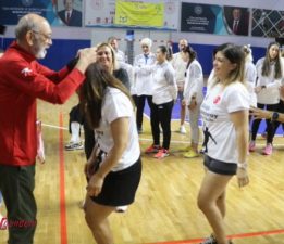 VETERAN HENTBOL TURNUVASI SONA ERDİ