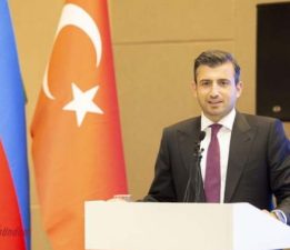Azerbaycan’dan Selçuk Bayraktar’a ‘ASAN Hizmet’ madalyası
