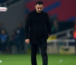 Barcelona Teknik Direktörü Xavi sezon sonunda görevi bırakacağını açıkladı.