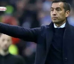 Beşiktaş’ın yeni teknik direktörü Giovanni van Bronckhorst oldu.