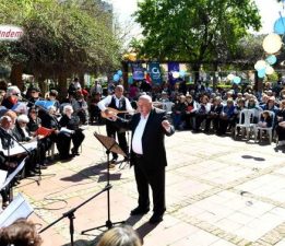 Yaşlı korosundan müzik şöleni