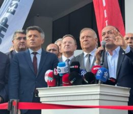 CHP’den Esenyurt Belediyesi’ne destek ziyareti