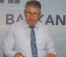 CHP Burdur İl Başkanı Kadir Koç’dan Şehzadeler Belediye Başkanı Durbay’a destek