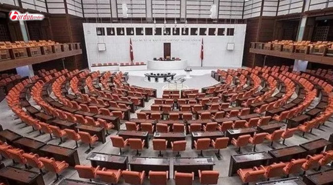 TBMM Genel Kurulu’nda görüşülen Öğretmenlik Meslek Kanunu Teklifi kabul edildi