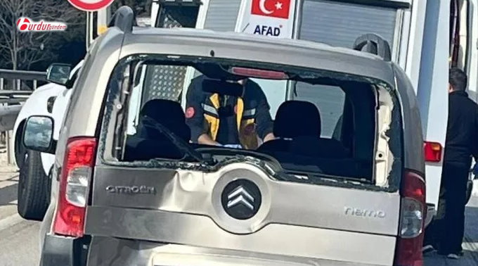 Burdur’da zincirleme kaza! 3 araç çarpıştı