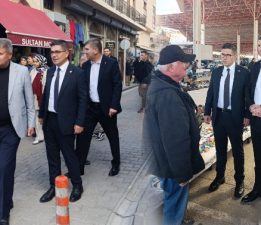 CHP Burdur halkın nabzını yoklamak için sahaya indi