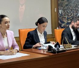Başkan Gümüş Başkanlığında Bucak Belediye Meclisi Kasım ayı toplantısı gerçekleşti