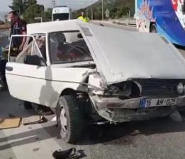 Burdurlu gazeteci ve ailesi trafik kazasında yaralandı