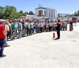 İtfaiye Müdürlüğü’nden Park ve Bahçeler Personeline Yangın Eğitimi