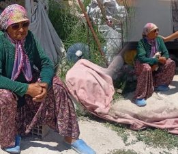 CHP’nin Çalışkan Merkez İlçe Kadın Kolları Başkanı Atiye Canıgür’den yardım sözü