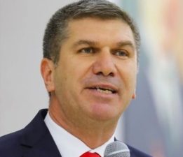 BURDUR BELEDİYE BAŞKANI ERCENGİZ AKŞAMA YORUMLARI İLE DAMGA VURDUR