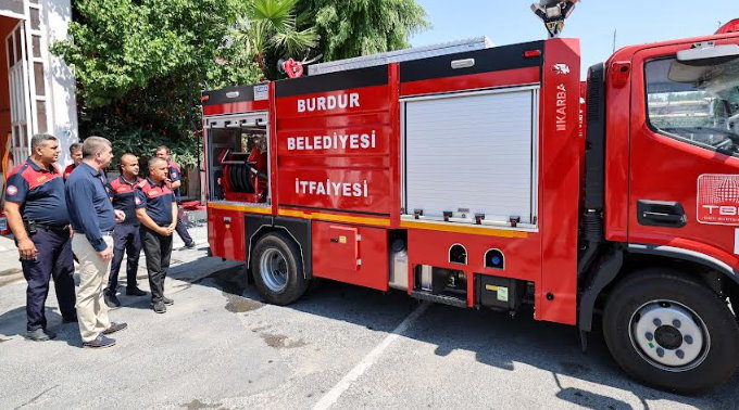 Başkan Ercengiz, TBB’den hibe edilen itfaiye aracını inceledi