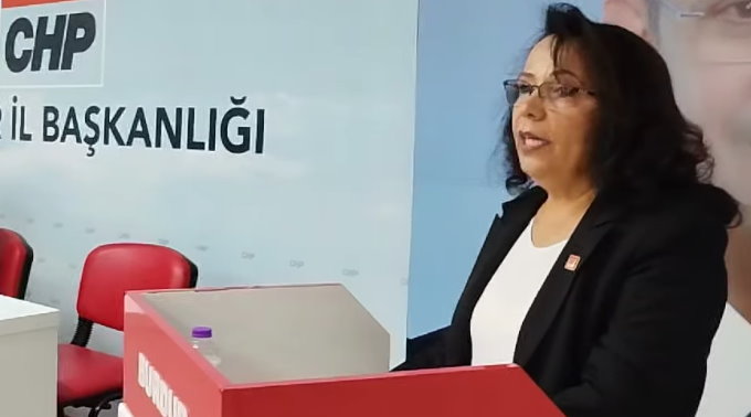 CHP’li Hülya İş, CHP Burdur Merkez ilçe Başkanlığı adaylığını resmen açıkladı.