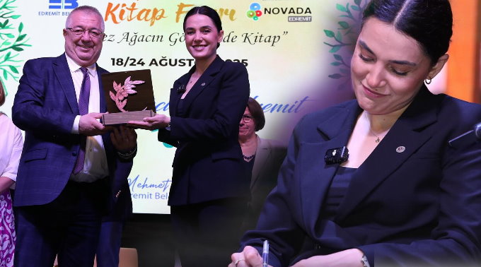 Bucak Belediye Başkanı Gümüş, Edremit Kitap Fuarı’nda Panelist Oldu
