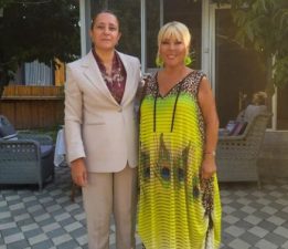 Burdur Valisi Bilgihan’dan Safiye Soyman’a taziye ziyareti