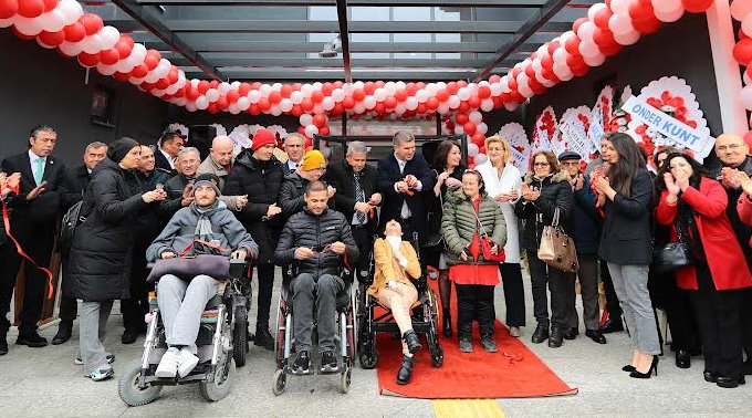 Burdur Belediyesi’ne sağlıklı şehirler yarışmasından ödül