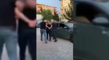 Kocaeli’nin Gebze ilçesinde kendisine hız uyarısı yapan babaya tokat atan sürücü gözaltına alındı