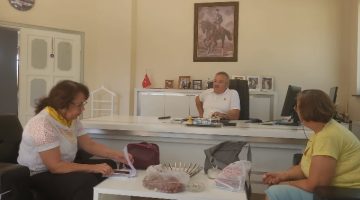 CHP MERKEZ İLÇE BAŞKAN ADAYI HÜLYA İŞ ZİYARETLERİNE DEVAM EDİYOR