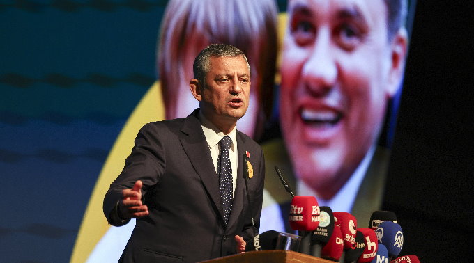 Ferdi Zeyrek Vakfı açıldı, Özgür Özel: Ferdi Zeyrek Vakfı’na sahip çıkmak, iyiliğe sahip çıkmaktır