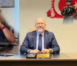 CHP’de kongre süreci devam ediyor kongre divan başkanlığını CHP Burdur eski İl Başkanı Erman yapacak.