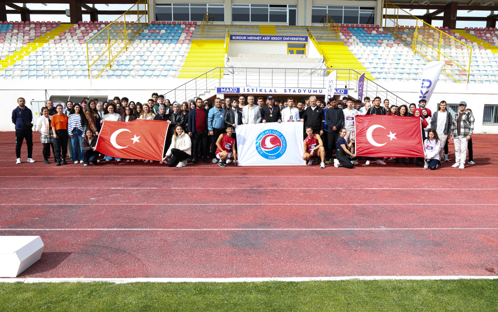 MAKÜ’de “Cumhuriyet İçin Koş” etkinliğiyle 102. yıl coşkusu