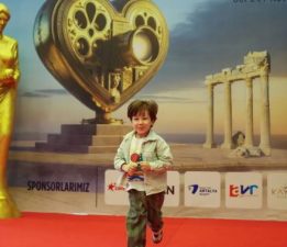 Altın Portakal’da Salonlar Doldu