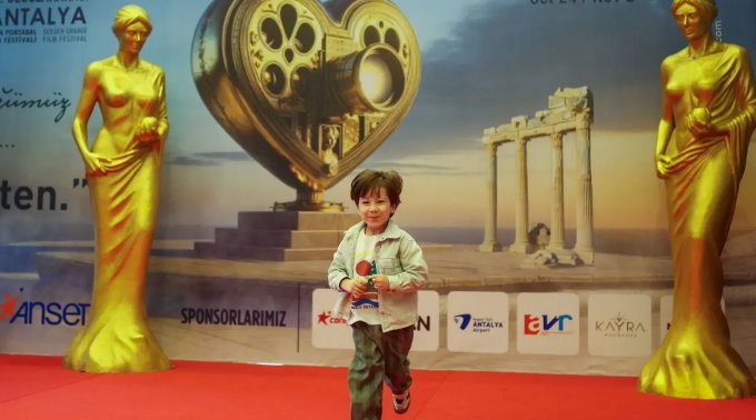 Altın Portakal’da Salonlar Doldu