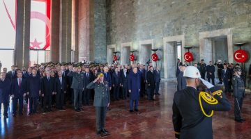 Büyük Önder Gazi Mustafa Kemal Atatürk’ün vefatının 87’nci yıldönümünde, Anıtkabir’de resmi tören düzenlendi