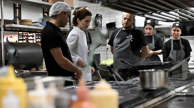 Muratpaşa’da 50 işletmeye Gold Town hijyen bilgilendirmesi yapıldı