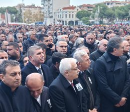 BAŞKAN ERCENGİZ ŞEHZADELER BELEDİYE BAŞKANI GÜLŞAH DURBAY’I SON YOLCULUĞUNA UĞURLADI