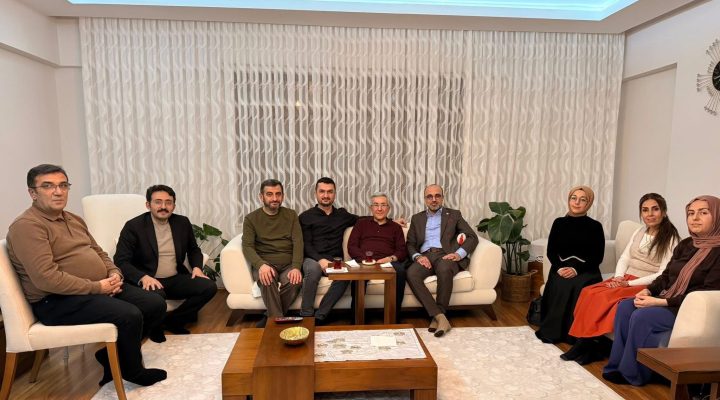 AK Parti Burdur Teşkilatından “Vefa” Çıkartması: “Dün, Bugün ve Yarın Bir Aradayız”