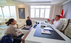 DMD hastası Süleyman’ın ailesinden Başkan Ercengiz’e ziyaret