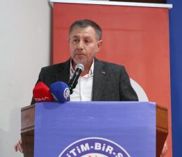 Eğitim-Bir-Sen Burdur Şube Başkanı Murat Bulut “Onurlu ve Asil Mücadelemiz Kararlılıkla Sürüyor”
